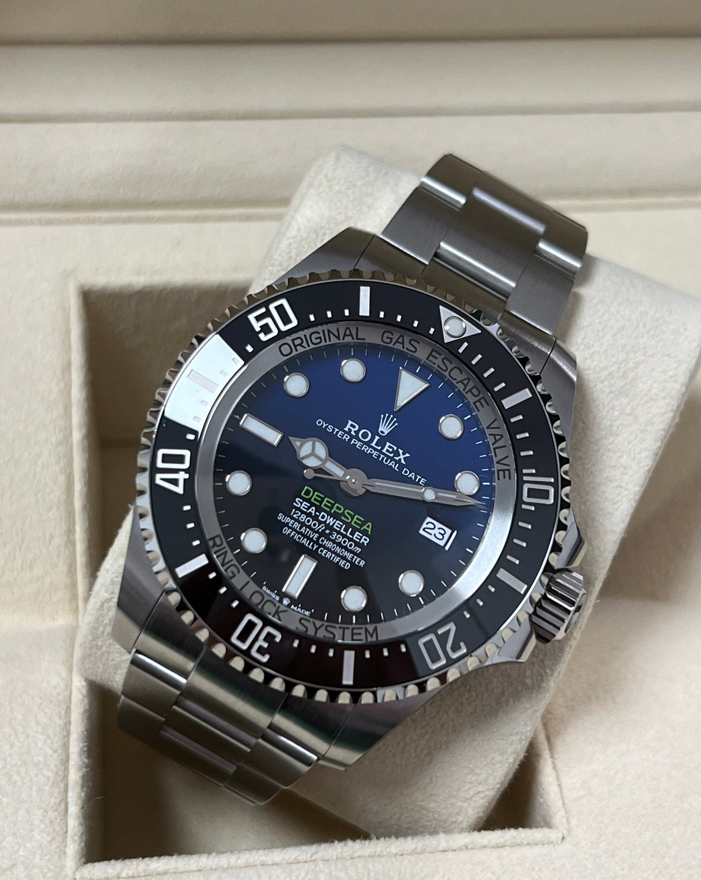 Rolex Sea Dweller Deepsea D-Blue 'James Cameron' - 136660 - 2023